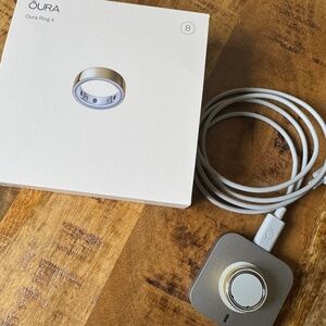 Oura Ring Gen 4 Size 8 Gold